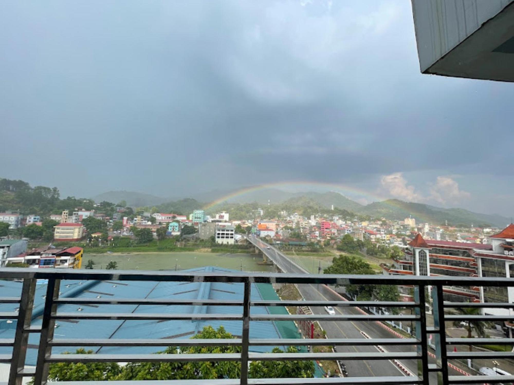 Hoa Viet Hotel Cao Bang Zewnętrze zdjęcie